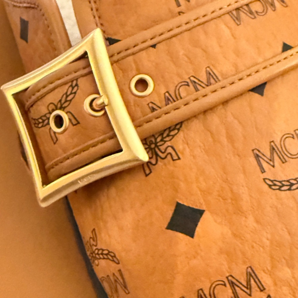 MCM Women's Cognac Visetos Shearling-lined Buckle Clogs Flat Mules Shoes Size 37 - Picture 5 of 16